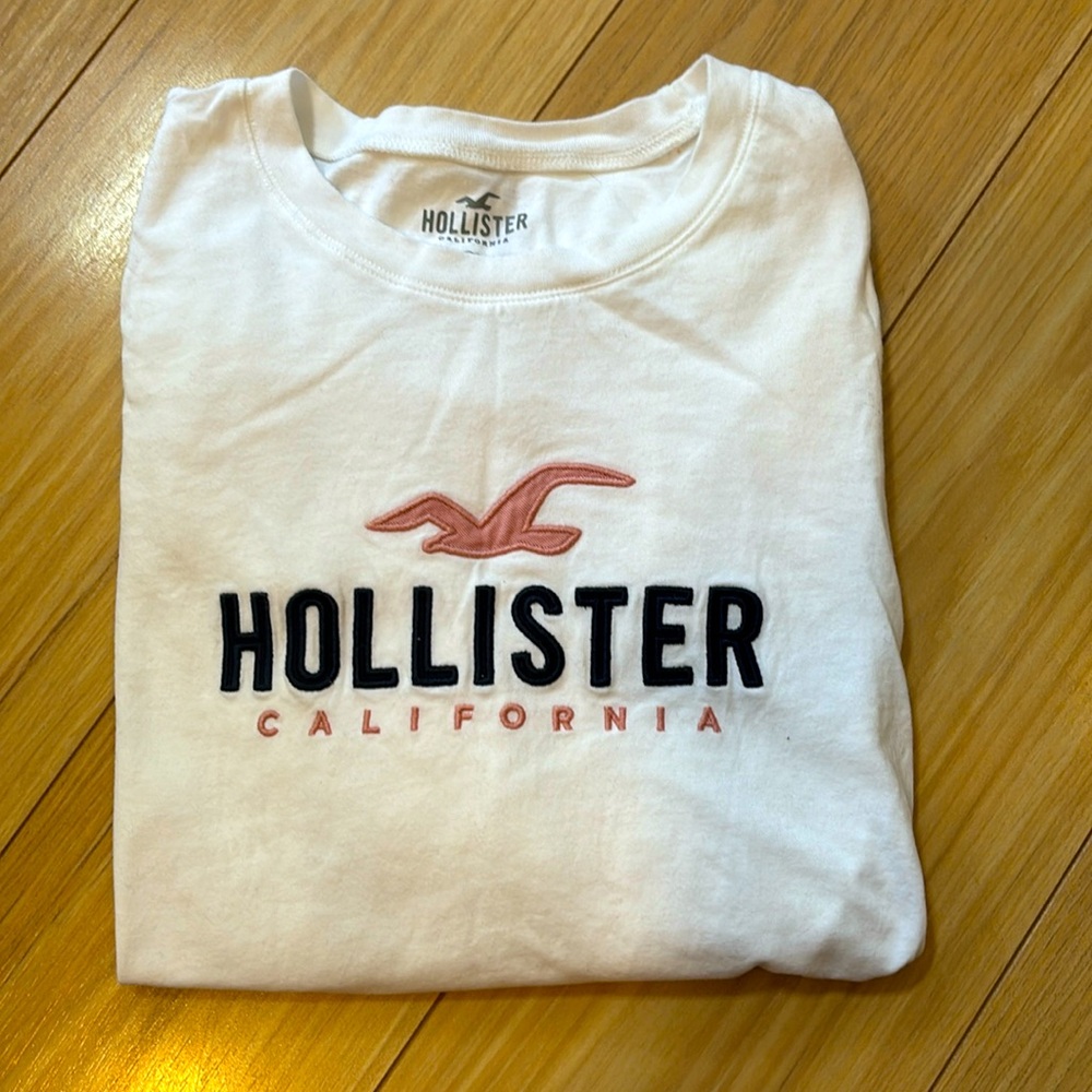 Hollister White Tee
